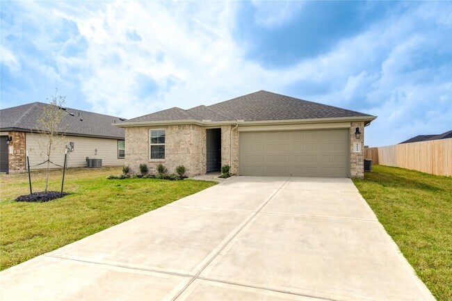 Photo - 1254 Waterside Trce