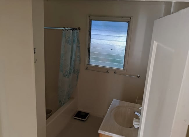 Photo - 749 Ekela Ave