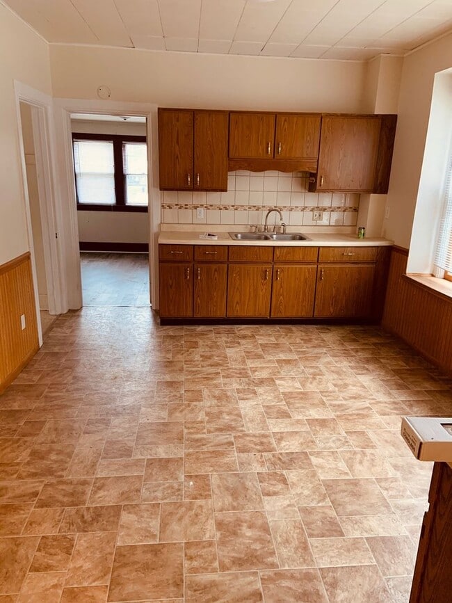 Building Photo - nreloomis Unit 1606