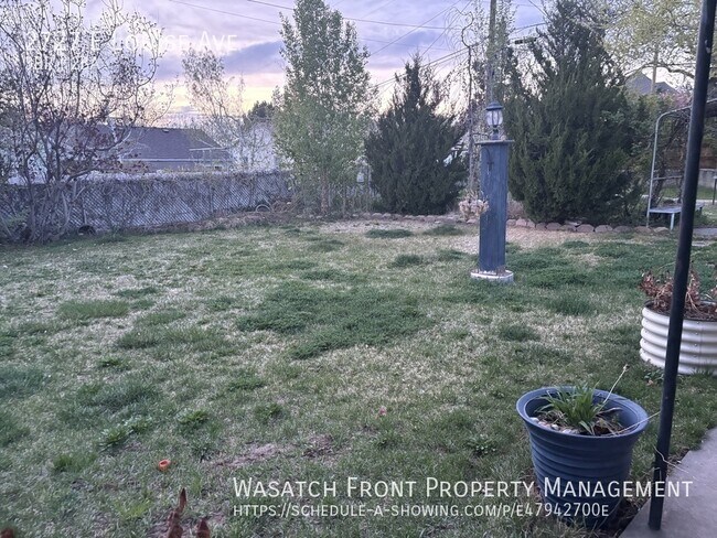 Photo - 2727 E Louise Ave