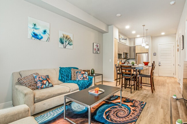 Photo - 950 Leeland St Unidad ID1359149P