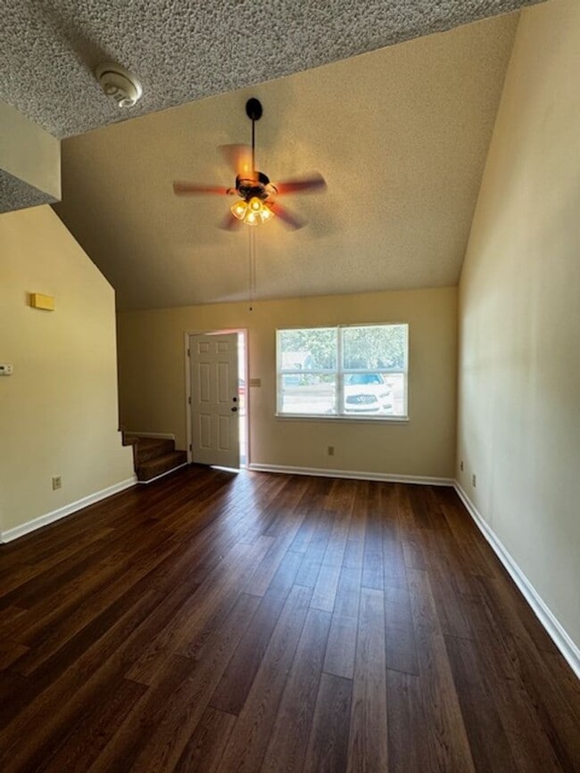 Photo - 2 Bedrooms 2 Bath duplex