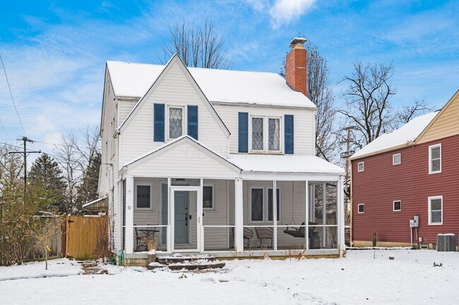 Photo - 51 E Schreyer Pl