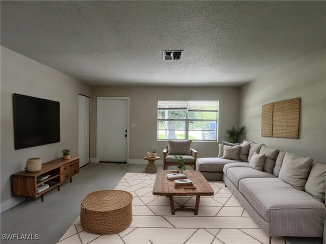 Building Photo - 908 Gerald Ave Rental