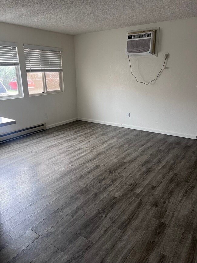 Sandpiper Apartments