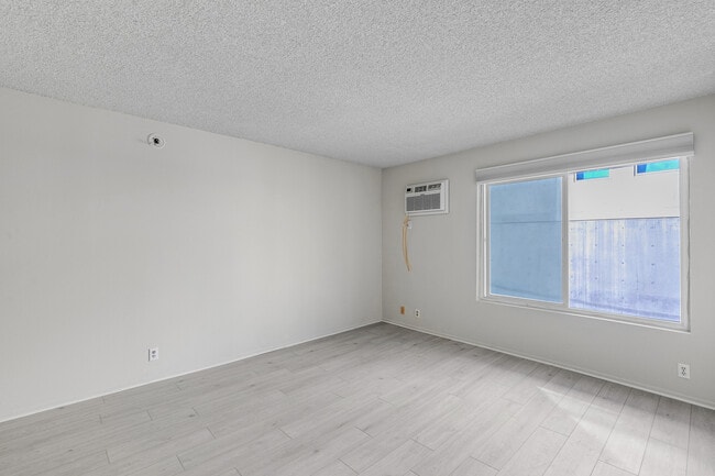 Photo - 1811 Parnell Ave Unit 10