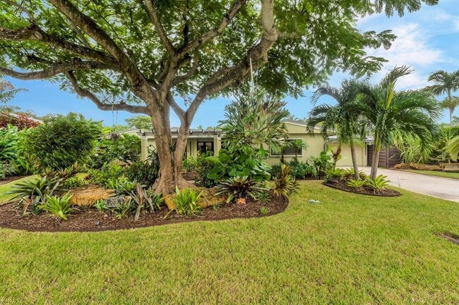 Photo - 2433 NE 26th Ave