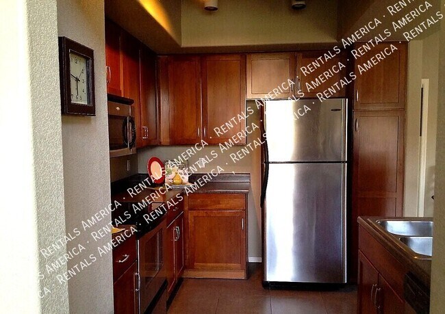 Photo - 2402 E 5th St Unidad 1515
