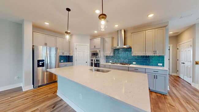 Building Photo - 9921 Element Rd