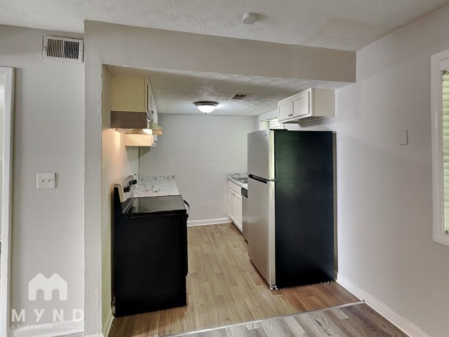 Photo - 1150 Rankin St