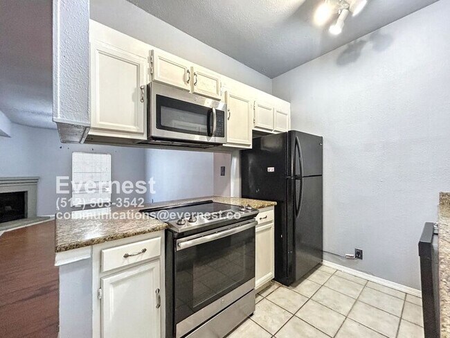 Photo - 8655 Datapoint Dr Unidad APT 109