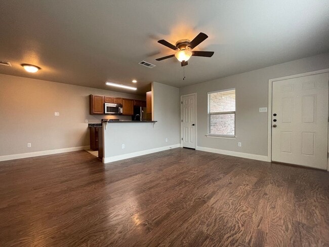 Building Photo - 8125-8127 Tanner Ave Unit 8125 Tanner Rental