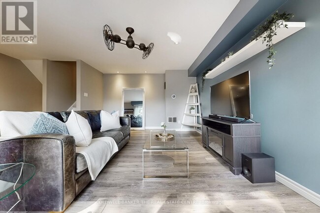 Photo - 195 Milestone Crescent