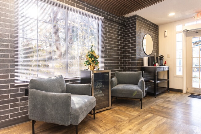 Leasing Office - Vivo Living Arbor View