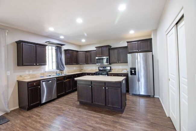 A BEND HOME FOR PEOPLE AND PETS!