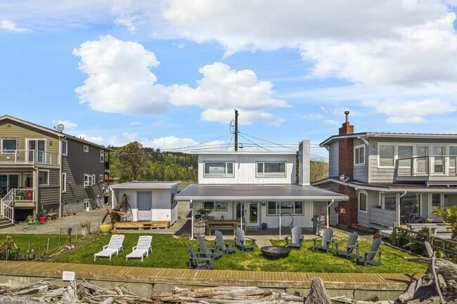 Building Photo - 260 E Driftwood Shores Rd