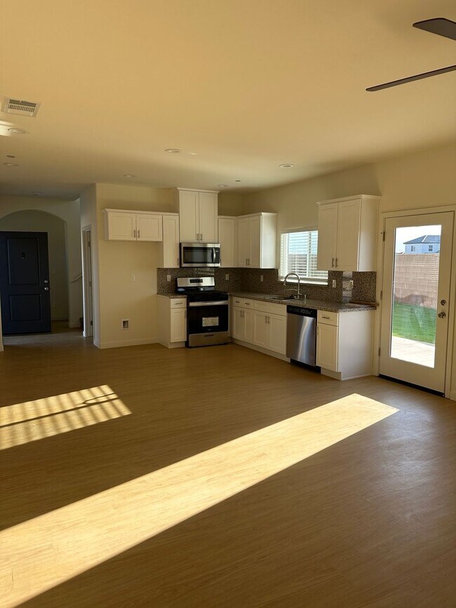 Photo - 8900 Brown Hills Dr Unidad 8900 Brown Hills Drive B