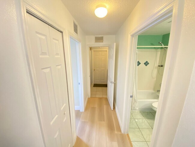 Photo - 1019 Great Shady Ln