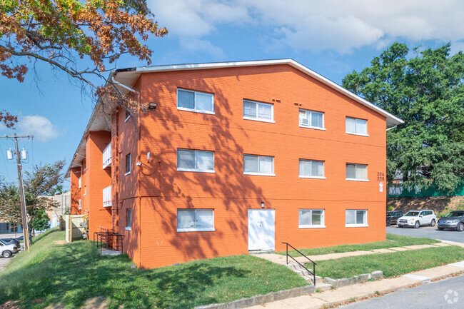 Building Photo - The Renaissance Homes