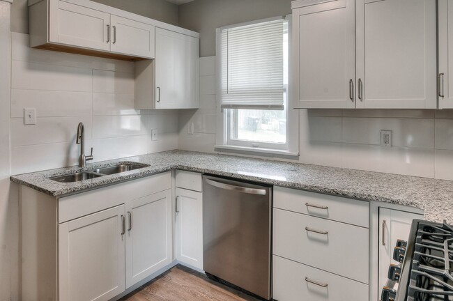 Photo - 4 bed in Aksarben