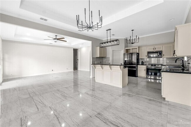 Photo - 1104 N Boston College Dr