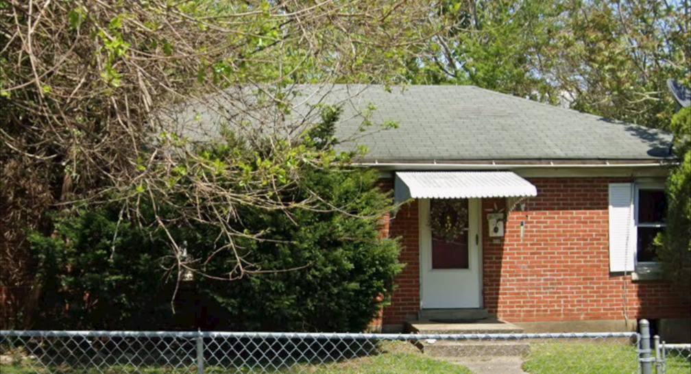 Photo - 201 Moberly Ave