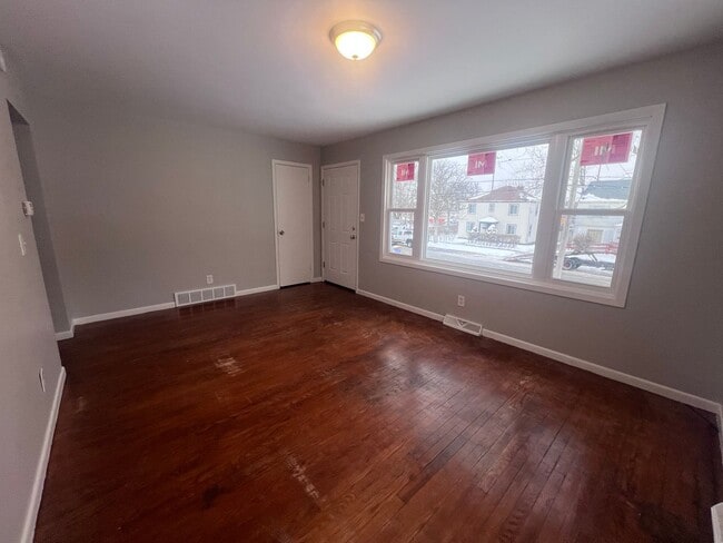 Photo - Two Bedroom Duplex on SE Side!