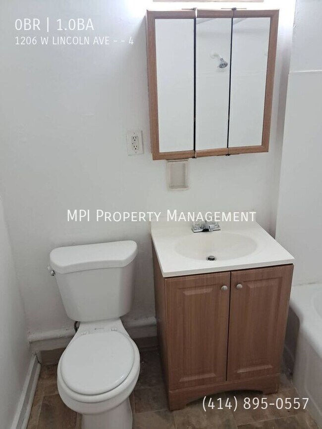 Photo - 1206 W Lincoln Ave Unidad 4