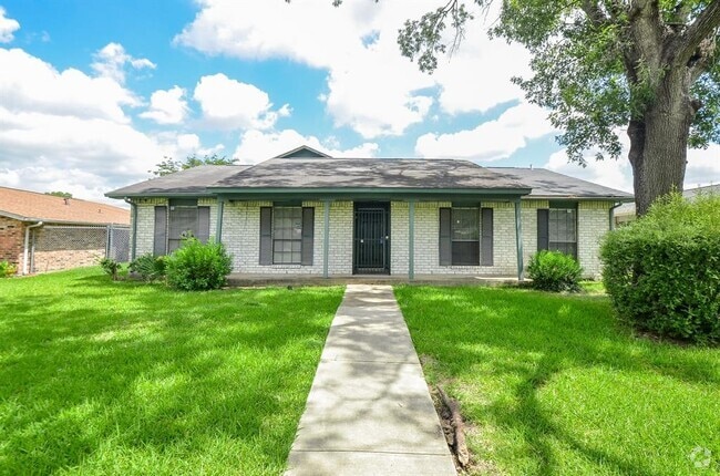 Building Photo - 14419 Merry Meadow Dr Rental