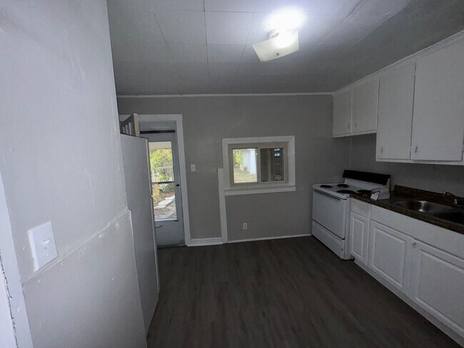 Photo - 117 W 30th St Unit Up-