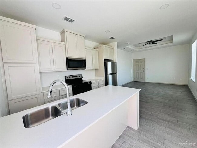 Photo - 12610 N 33rd Ln Unit 3