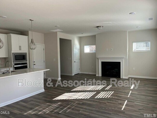 Photo - 442 Sustainable Wy