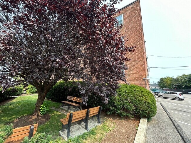 Photo - 43 Colborne Rd Apartments Unit #B2