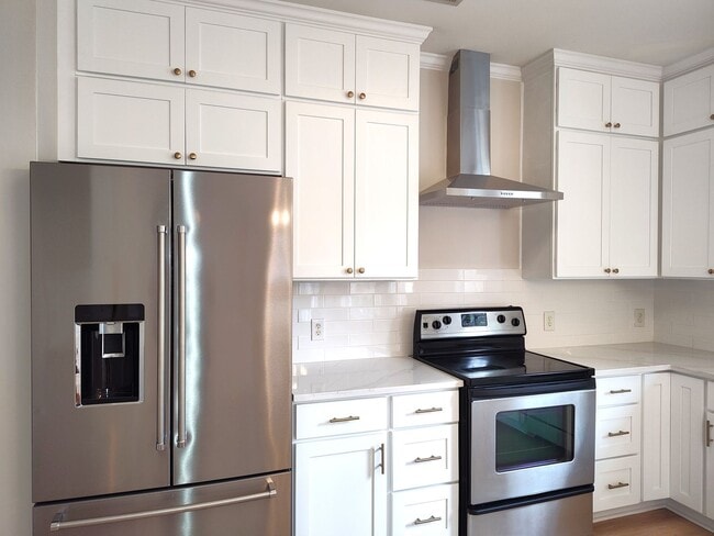 Photo - Stunning 2 Story, 4 Bedroom, 4.5 Bath Home Located in the Bridgemill Community in SC!