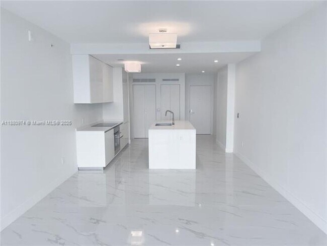 Photo - 700 NE 24th St Unit 700 NE 24th St 4604