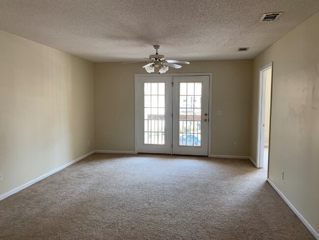 Photo - Apartment for Rent Unit 121