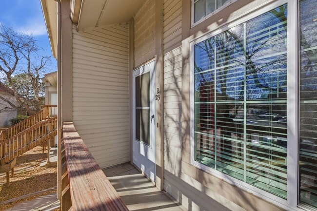 Photo - Open Concept Two Bed Two Bath Townhouse!