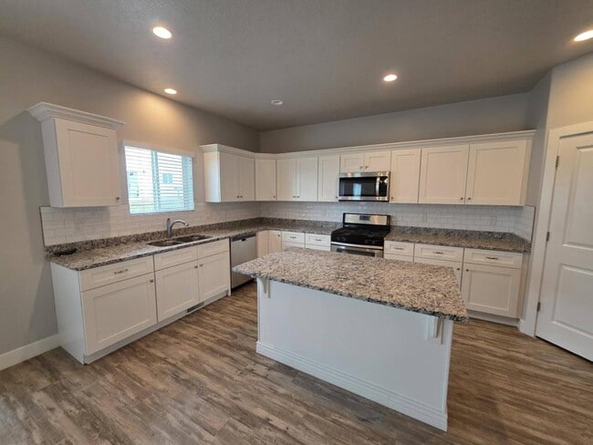 Photo - 1060 West 575 South