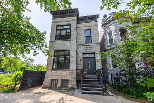 Building Photo - 3507 W Carroll Ave Unit #1 Rental
