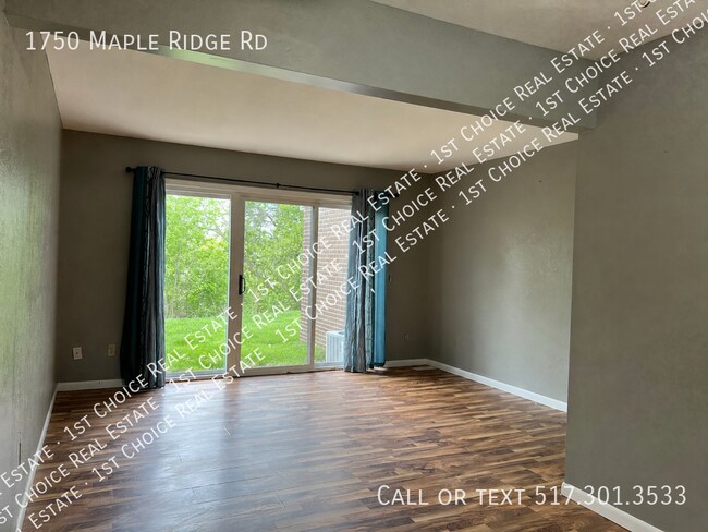1750 Maple Ridge Rd
