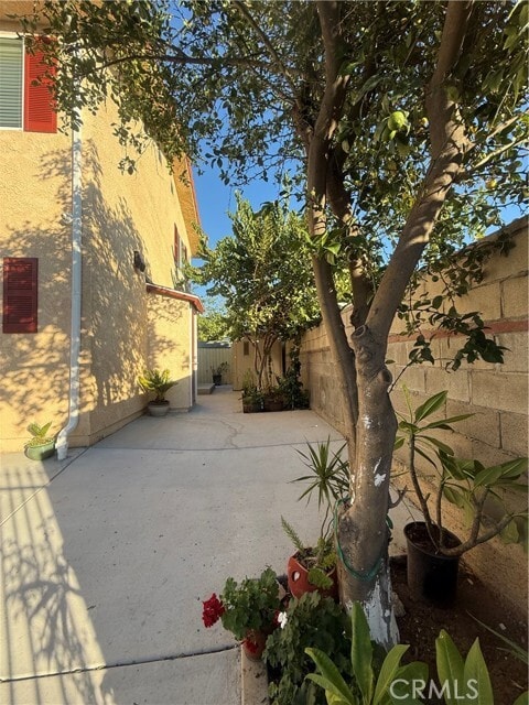 Photo - 746 W 4th Ave