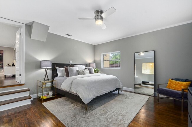 Photo - 2/2 condo downtown-Walk to Lake Eola