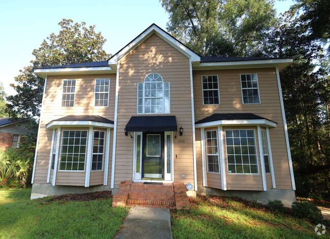 Building Photo - 2008 N Sherwood Dr Rental