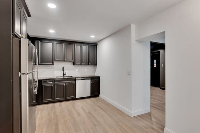 Photo - 36 Pawling Ave Unit 200