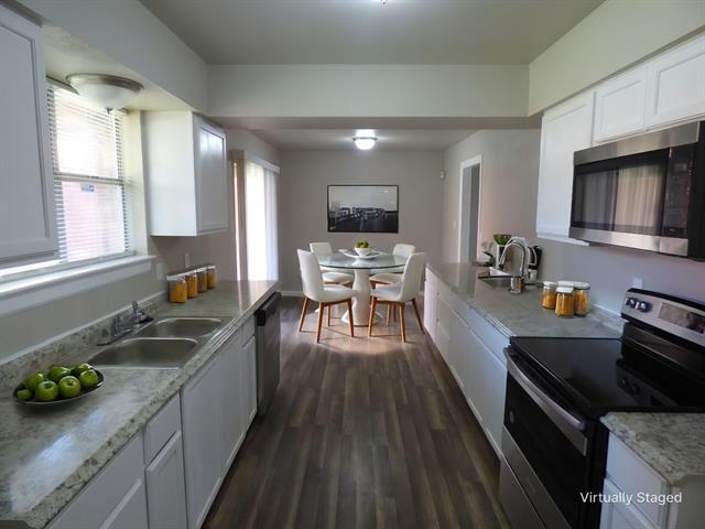 Photo - 5016 Roberts Dr