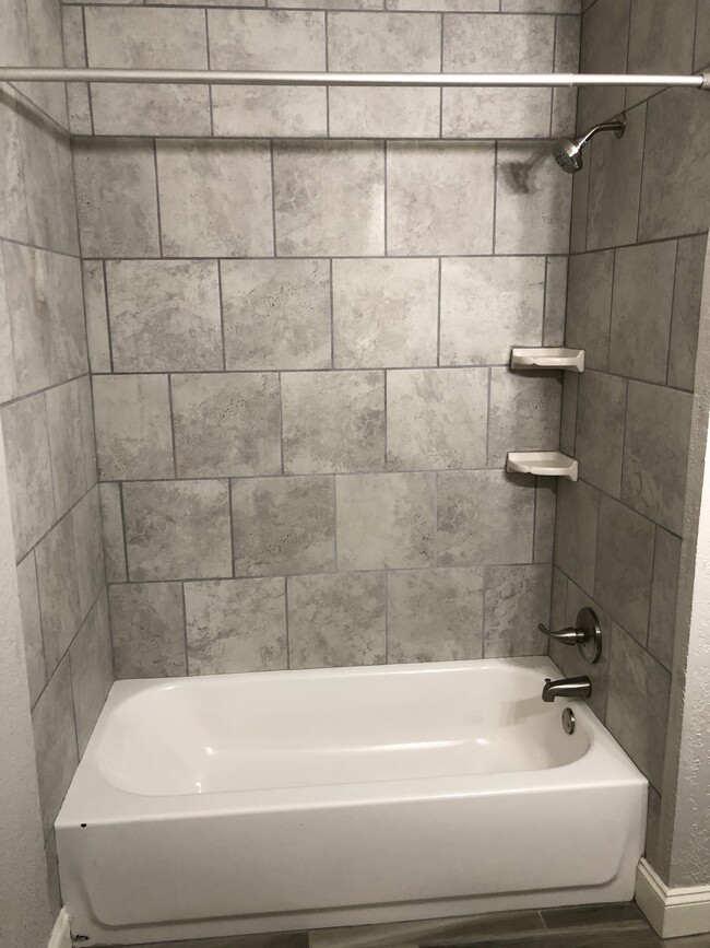 Photo - 828 Hardy Springs Cir Unit A