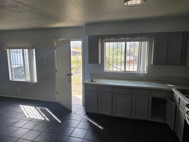 Photo - pm0502 Unit 132 E. Michigan Dr