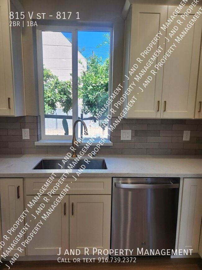 Photo - 815 V St Unidad 817 1