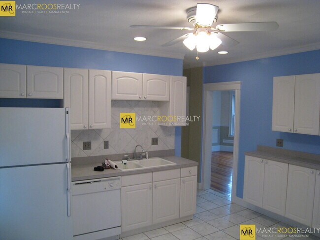 Photo - 18 Bigelow St Unit 3