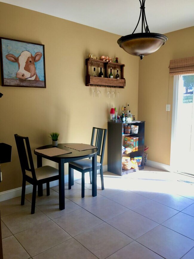 Photo - 3-Bedroom Townhouse In Bridgeport Availabl...